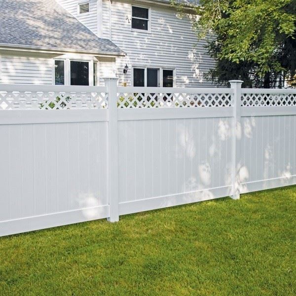 Lattice Top Privacy Fence